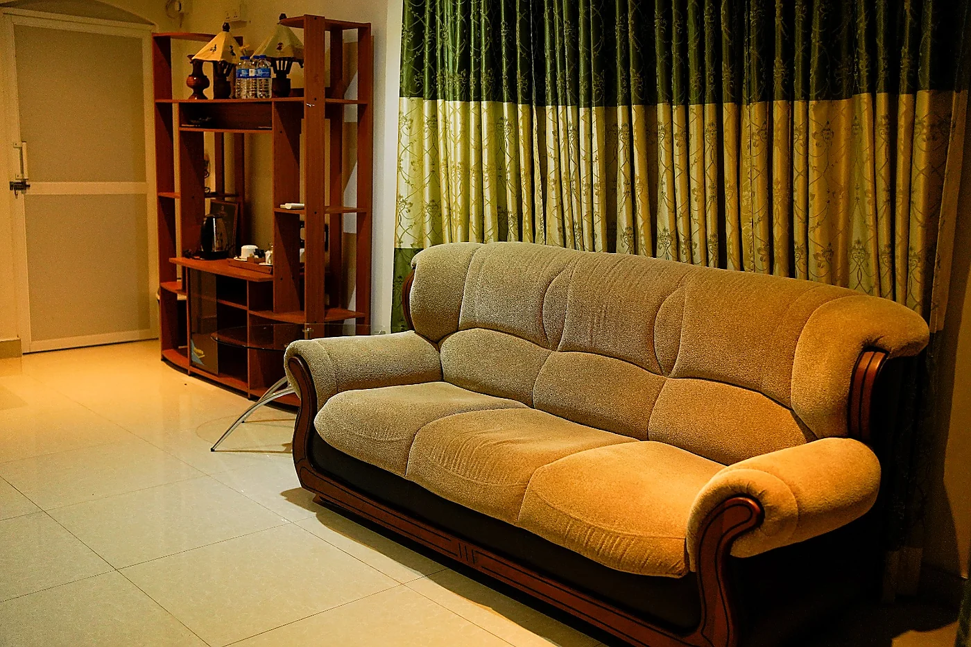 Family room sofa lounge — Diva Villa
