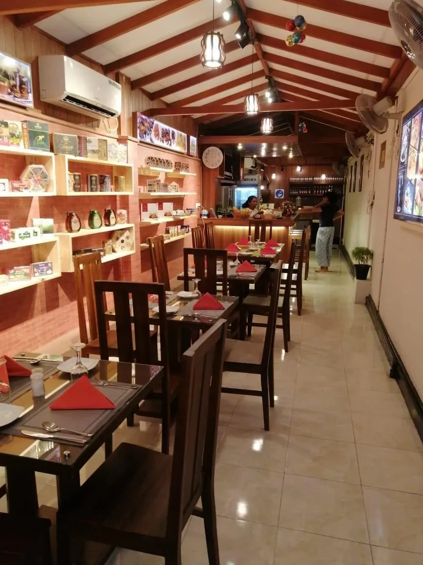 Restaurant tables