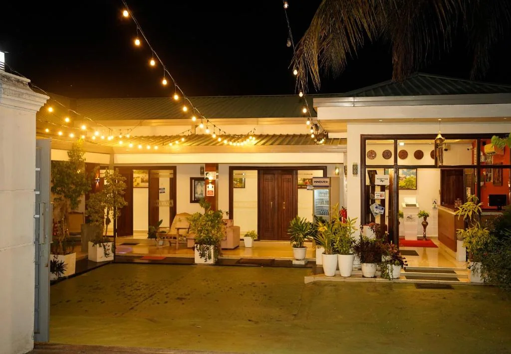 Diva Villa entrance porch at night